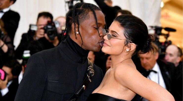 Kylie Jenner: Οι εικόνες με τον Travis Scott και την κόρη τους, Stormi, που ενισχύει τις φήμες για επανασύνδεση