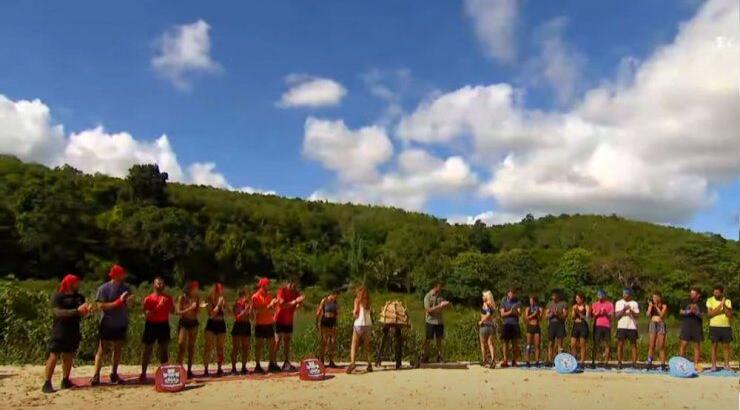 "Survivor": Οι δυο νέες παίκτριες που εισέβαλαν στο παιχνίδι [βίντεο]