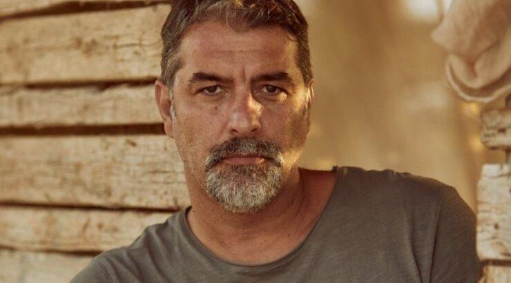 Έτσι αντέδρασε ο Βασίλης Μπισμπίκης όταν ρωτήθηκε για την ενδεχόμενη συνεργασία του με τη Δέσποινα Βανδή [βίντεο]