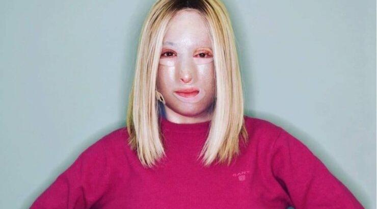 Ιωάννα Παλιοσπύρου: Ο χιονάνθρωπος που έφτιαξε στα χιόνια [εικόνα]