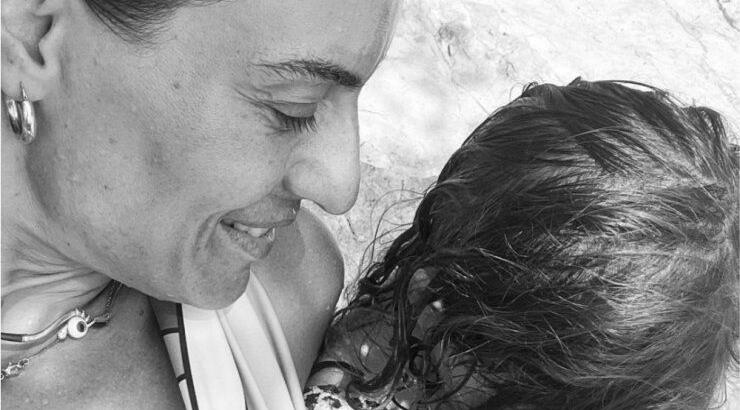 Ελεονώρα Μελέτη: "Παντρεύει" την κόρη της! [βίντεο]