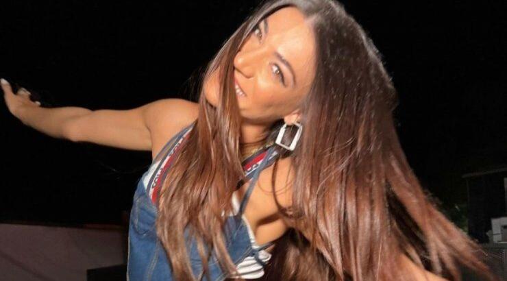 Ήβη Αδάμου: Τα στιγμιότυπα που μας έδειξε από επίσκεψη στην παραλία μαζί με την κόρη της [εικόνες]