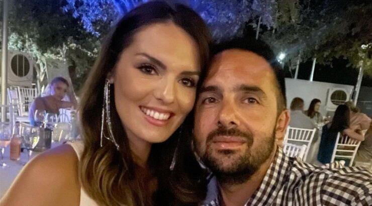 Κρίστη Αγαπίου - Πανίκος Λειβαδιώτης: Βραδινό κολύμπι μαζί με τα παιδιά τους [εικόνες]