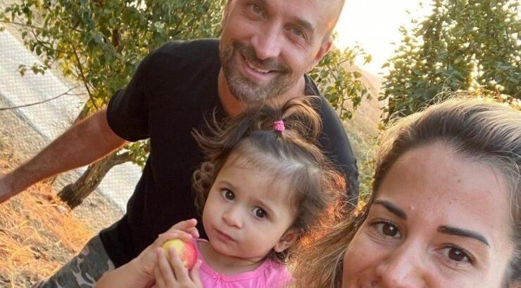 Γιώργος Λιανός: Προετοιμάζεται μαζί με την κόρη του για τη βάφτισή της [βίντεο]