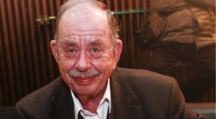 Ο Ηλίας Μαμαλάκης επέστρεψε σπίτι του - Οι πρώτες δηλώσεις μετά την περιπέτεια υγείας του 