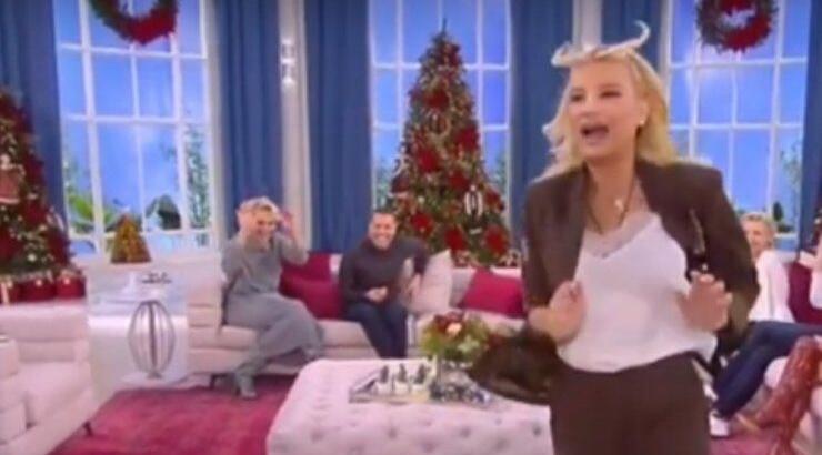 Φαίη Σκορδά: Ο λόγος που την ανάγκασε να φύγει άρον - άρον από την εκπομπή και αφορά στον γιο της [βίντεο]