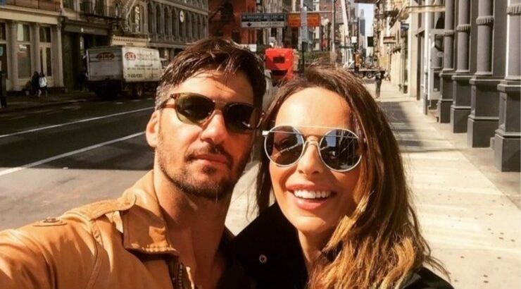 Μπέττυ Μαγγίρα: Η "πληρωμένη" απάντηση σε μήνυμα που έστειλε θαυμάστρια στον σύζυγό της [βίντεο]