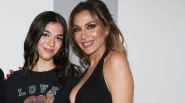 Δέσποινα Βανδή: Η έξοδος με την κόρη της Μελίνα σε κεντρικό σημείο του Λονδίνου [εικόνες]