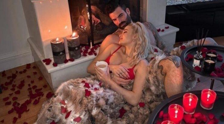 Η Ιωάννα Τούνη τραγουδάει στον γιο της το σύνθημα της ομάδας του Ολυμπιακού [βίντεο]