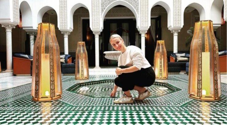 H Έμιλυ Γιολίτη φόρεσε το ίδιο φόρεμα με την Kate Hudson [εικόνες]