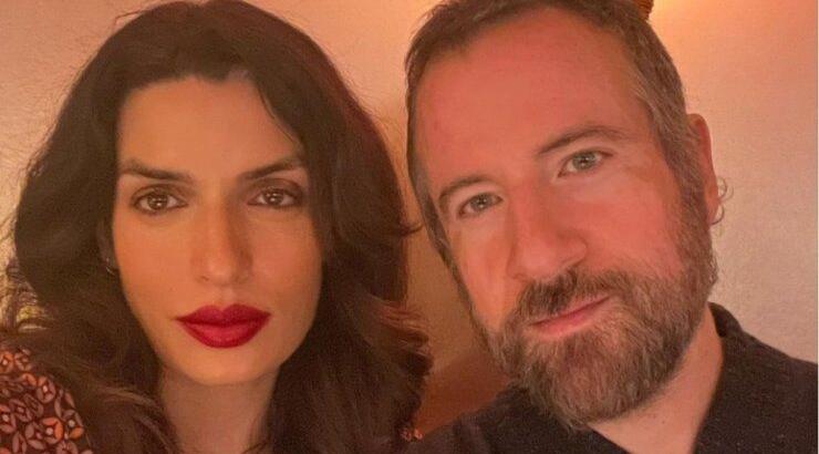 Κωστής Μαραβέγιας: Το story με την "κότα" στο κεφάλι της Τόνιας Σωτηροπούλου [βίντεο]