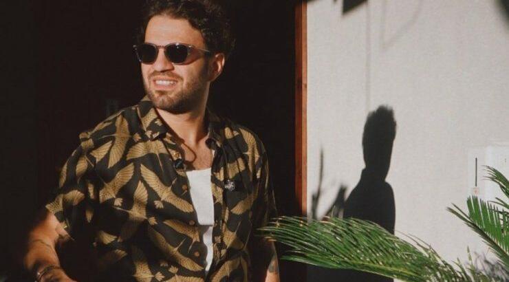 Hovig: Αγκαλιά με τον γιο του σε ένα αξιαγάπητο στιγμιότυπό τους [εικόνα]