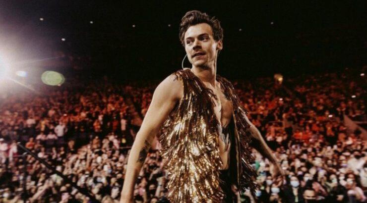 Harry Styles: Ο απίστευτος λόγος που τον ανάγκασε να διακόψει συναυλία του [βίντεο]