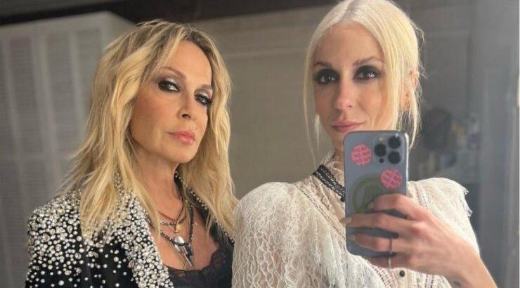 Βίσση - Καρβέλα: Φόρεσαν το μαύρο τους μπικίνι και απόλαυσαν την ηλιοθεραπεία τους [εικόνες]