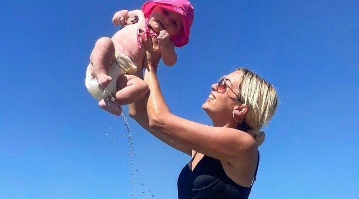 Σόφη Χρυσάνθου: Η κορούλα της έκανε την πρώτη της υποβρύχια βουτιά [βίντεο]