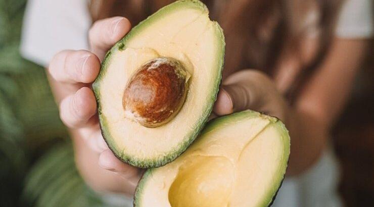 Τα οφέλη του αβοκάντο και πως να το απολαύσεις