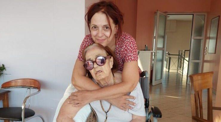 H Ελένη Ράντου για την άνοια της μητέρα της: "Είναι μια τρομακτική εμπειρία να τη ζεις"