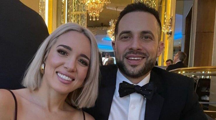 Καλομοίρα - Μπούσαλης: Γιορτάζουν την επέτειο γάμου τους με εικόνα από τα παιδικά τους χρόνια 