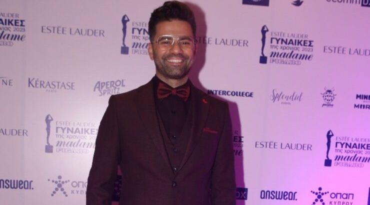 Θοδωρής Μαραντίνης: Η κοπέλα που τον συνοδεύει πάντα στην Κύπρο [βίντεο]