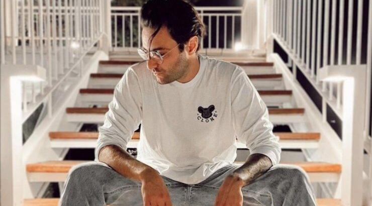 Ίαν Στρατής: Το χιουμοριστικό βίντεο ως προς τον τρόπο που μιλάει στην κόρη του