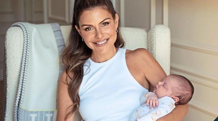 Maria Menounos: Έβαλε την κόρη της για ύπνο και αποκοιμήθηκε η ίδια [εικόνα]