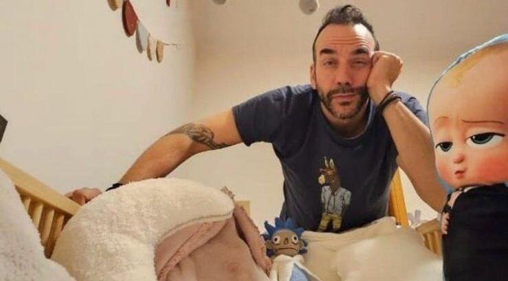 Πάνος Μουζουράκης: Μας έβαλε πρώτη φορά στο παιδικό δωμάτιο της κόρης του [εικόνες]