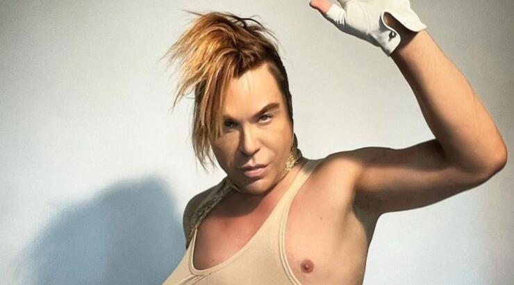 Τρύφωνας Σαμαράς: "Η μαμά μου με είχε πάει στο γιατρό για να μάθει γιατί παίζω με κούκλες"