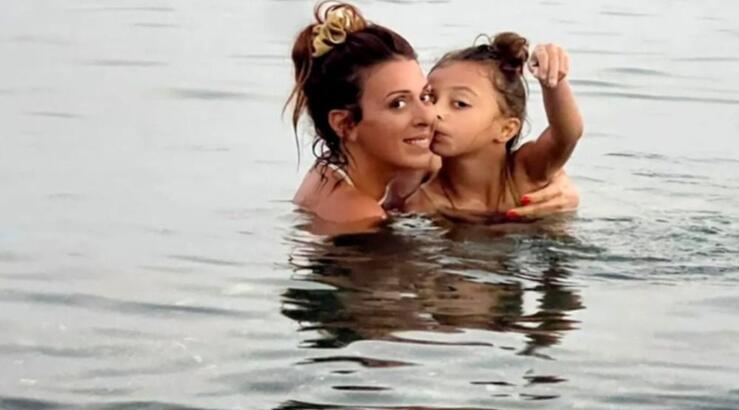 Δανάη Χρήστου: Πήγε για μπάνιο στη θάλασσα στα μέσα Δεκεμβρίου [βίντεο]