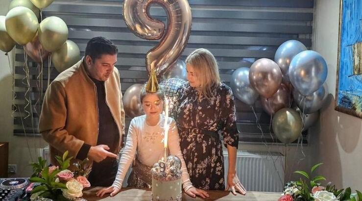 Θησέας Ιωάννου: Το παράπονο που του εξέφρασε η κόρη του λόγω της αναγνωρισιμότητάς του [βίντεο]