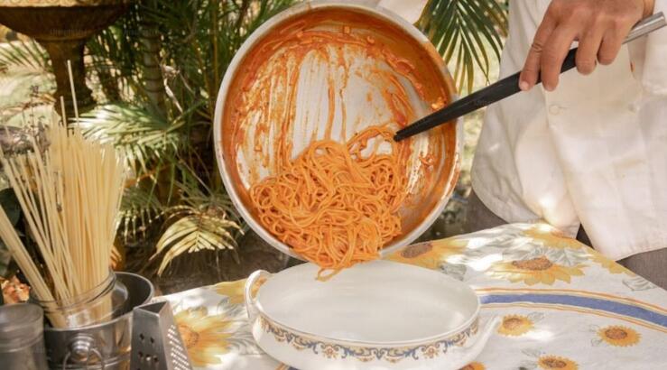 Για ποιο λόγο δεν πρέπει να σπάμε τα μακαρόνια όταν τα βράζουμε;