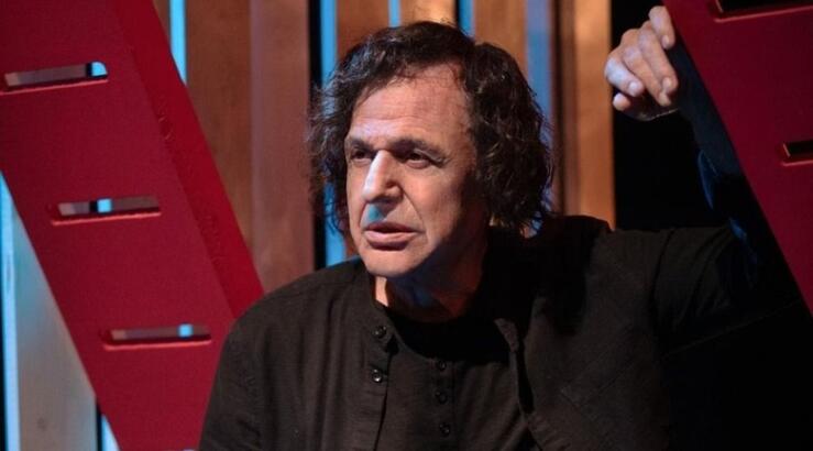 Βασίλης Παπακωνσταντίνου: Παραλίγο να "φάει πόρτα" σε συναυλία του [βίντεο]