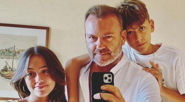 Τόνυ Δημητρίου: "Με τα παιδιά μου θα ξανασυστηθούμε μετά την εφηβεία και την ενηλικίωσή τους" [βίντεο]