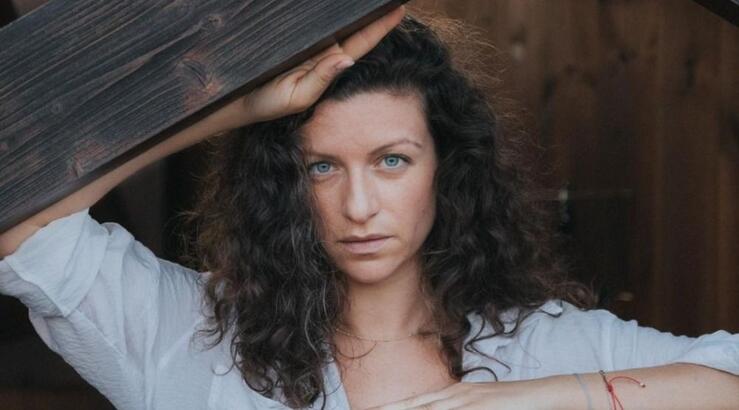 Νίκη Δραγούμη: Πήγε τον γιο της, Άρη για μάθημα baby swimming [βίντεο]