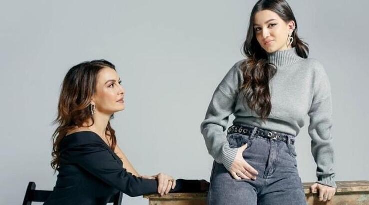 Χριστίνα Παυλίδου: Η selfie με την κόρη της κατά τη διάρκεια γυρισμάτων τηλεοπτικής σειράς [εικόνα]