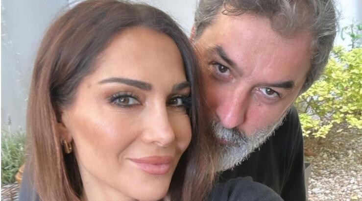 Δέσποινα Βανδή: Μαζί με τον Βασίλη Μπισμπίκη τραγουδούν και χορεύουν επιτυχία της στη Ρώμη [βίντεο]