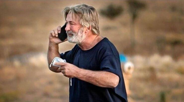 Alec Baldwin: "Αναρωτιέμαι πως νιώθει κανείς όταν σκοτώνει κάποιον κατά λάθος" [εικόνα]