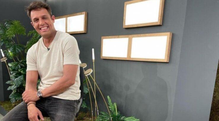 Σάββας Πούμπουρας: Έφτιαξε από τώρα μελομακάρονα μαζί με την μητέρα και την κόρη του [εικόνες]