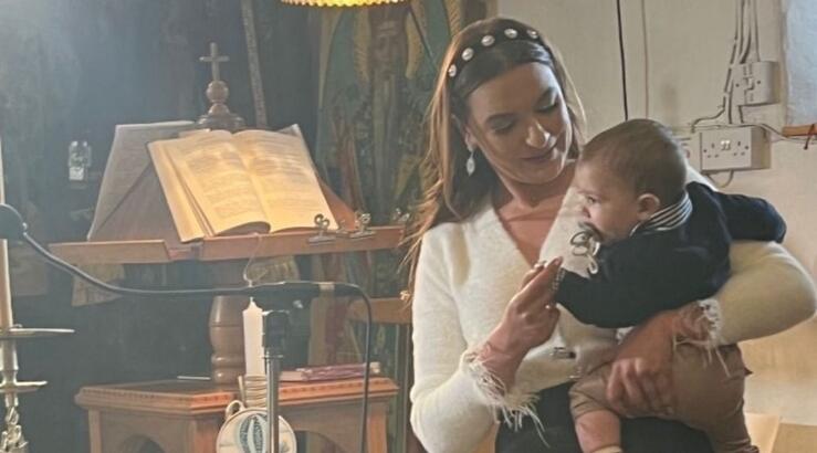 Ιωάννα Λαμπροπούλου: Μόλις έγινε νονά! [εικόνες]