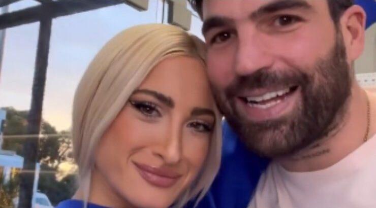 Έχασε το στοίχημα ο Αλεξάνδρου και έγινε ο προσωπικός κομμωτής της Ιωάννας Τούνη [εικόνα & βίντεο]