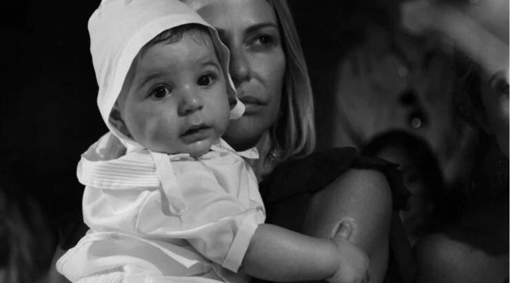 Τζένη Μπαλατσινού: Το στιγμιότυπο που κατέγραψε του γιου της να διαβάζει παραμύθι! [εικόνα]