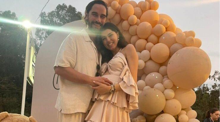 Κλέλια Γιασεμίδου – Πέτρος Αθανασίου: Έμαθαν το φύλο του μωρού τους! [βίντεο]