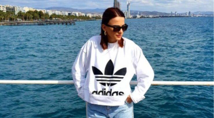 Βασιλική Χατζηαδάμου: Βόλτα στη Λεμεσό μαζί με τους δυο της γιους [εικόνες] 