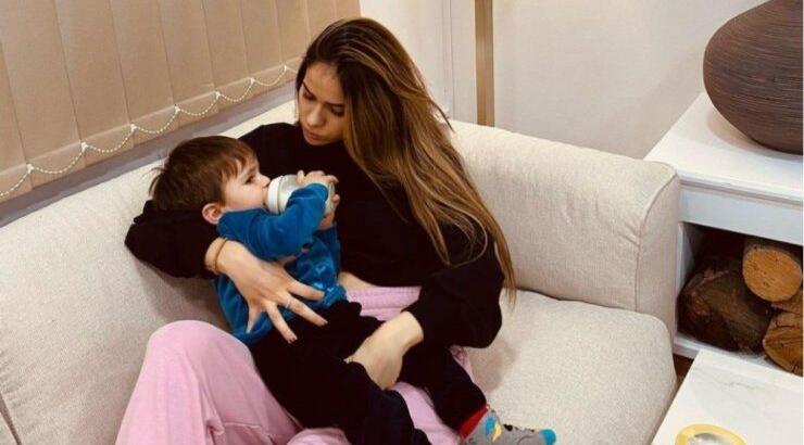 Μαρία Κορτζιά: Ποζάρει με τον γιο της και μας δείχνει την φουσκωμένη της κοιλίτσα [εικόνες]