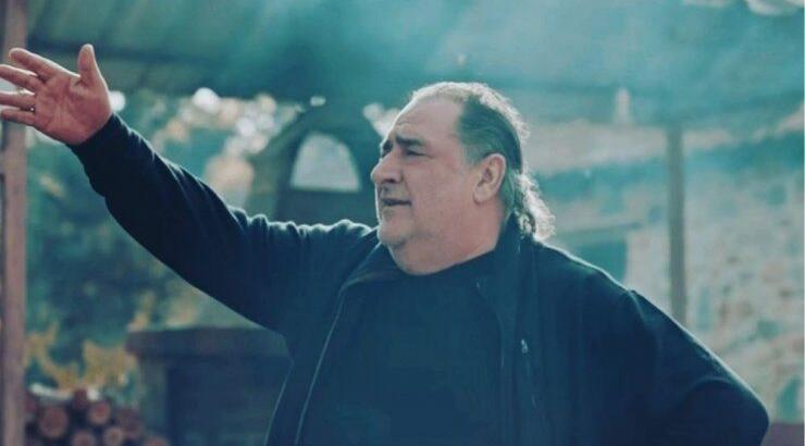 Βασίλης Καρράς: Μεταφέρθηκε εκτάκτως στο νοσοκομείο - Τι συνέβη;