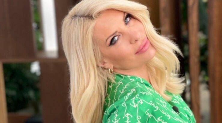 Επώνυμος Έλληνας σε Ελένη Μενεγάκη: "Όποτε σε συναντώ έχω μια περίεργη ταχυπαλμία" [βίντεο]