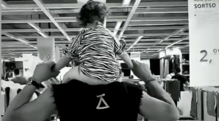 Σάββας Πούμπουρας: Δείτε πως επέλεξε να ντύσει την κόρη του Κύνθια και το μοιράστηκε μαζί μας [εικόνα]