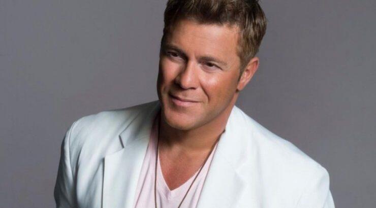 Χρήστος Χολίδης: Έτσι απαντά στις φήμες που τον θέλουν να παντρεύεται