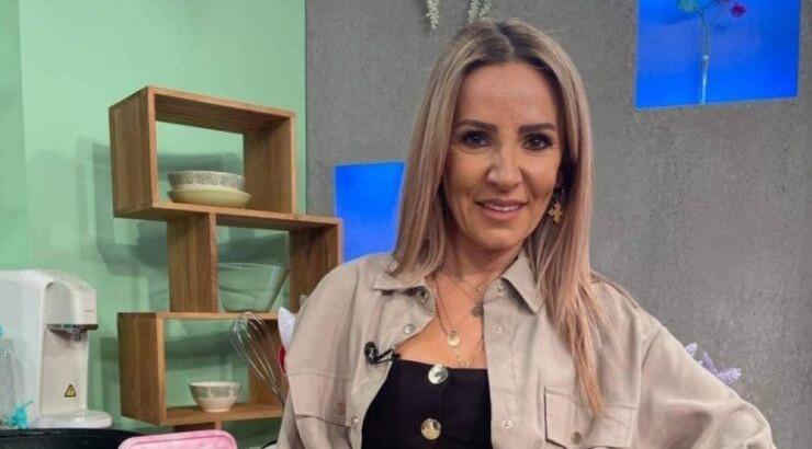 Γιώτα Δαμιανού: Συγκινημένη με την on air έκπληξη που είχε από τους συνεργάτες της [βίντεο]