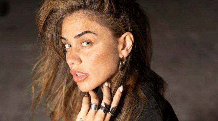 Ξετρελαμένη η Κόνι Μεταξά: Oύρλιαζε στους δρόμους "Αρραβωνιάστηκα" [βίντεο]