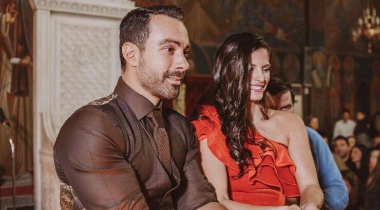 Σάκης Τανιμανίδης: Μας δείχνει πόσο έχει φουσκώσει η κοιλίτσα της Χριστίνας Μπόμπα [βίντεο]